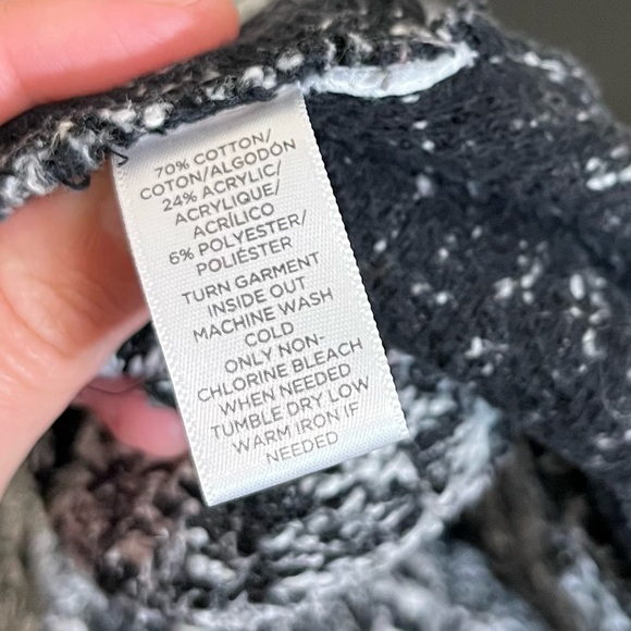 Lou & Grey Raglan Sleeve Grey and Black Sweater - Picture 8 of 11